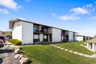 41 Benchmark Village, Tooele, UT 84074 - Photo 2