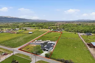 3663 W Pioneer Rd, Marriott-Slaterville City, UT 84404 - Photo 2