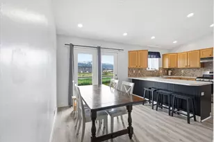 785 S 460 W, Tremonton, UT 84337 - Photo 10