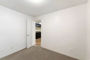 7235 S Viansa Ct, Midvale, UT 84047 - Photo 34