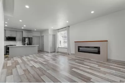 272 E Kirsten Ln, North Salt Lake, UT 84054 - Photo 4