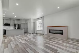 272 E Kirsten Ln, North Salt Lake, UT 84054 - Photo 4