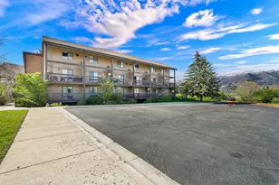 3615 N Wolf Lodge Dr E, Eden, UT 84310 - Photo 38