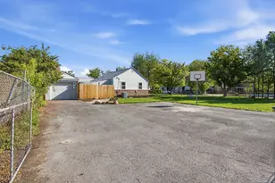 1270 S Stewart St W, Salt Lake City, UT 84104 - Photo 4
