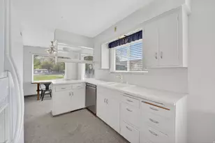 620 N Center St, Lehi, UT 84043 - Photo 8