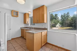 1645 E 2700 S, Salt Lake City, UT 84106 - Photo 8