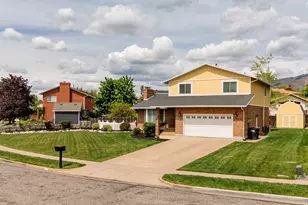 39 S Village Way E, Fruit Heights, UT 84037 - Photo 2