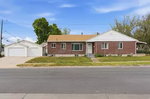 1645 E 2700 S, Salt Lake City, UT 84106 - Photo 2
