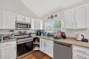 4975 W McGinnis Ln, West Jordan, UT 84081 - Photo 8