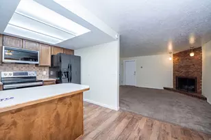 5545 S 2100 W, Roy, UT 84067 - Photo 8
