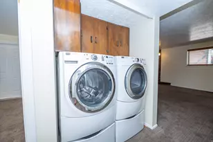 5545 S 2100 W, Roy, UT 84067 - Photo 16