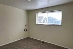 5545 S 2100 W, Roy, UT 84067 - Photo 20