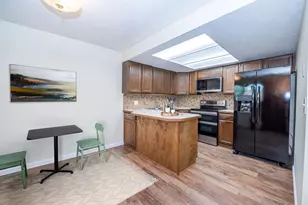 5545 S 2100 W, Roy, UT 84067 - Photo 8