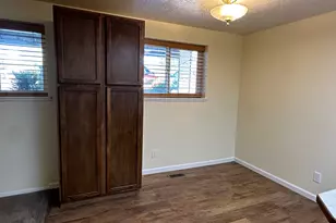 5545 S 2100 W, Roy, UT 84067 - Photo 12