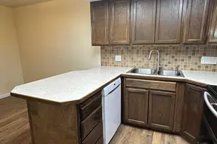 5545 S 2100 W, Roy, UT 84067 - Photo 6
