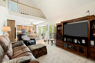 1730 E Colchester Ct, Sandy, UT 84092 - Photo 20