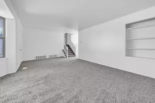 1052 N 1000 E, Layton, UT 84040 - Photo 8