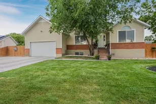 3561 S Jenelles Bay, West Valley, UT 84119 - Photo 2