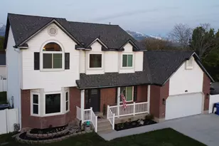 8233 S Creekwood Circle, West Jordan, UT 84088 - Photo 32