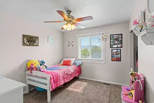 8233 S Creekwood Circle, West Jordan, UT 84088 - Photo 18