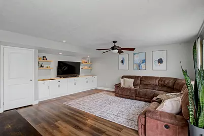 8233 S Creekwood Cir, West Jordan, UT 84088 - Photo 4