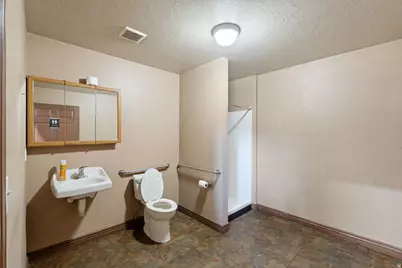 3220 S 2050 W, West Haven, UT 84401 - Photo 8