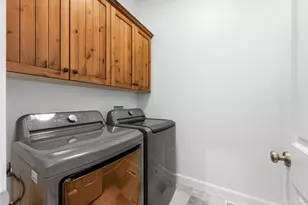 33 W Village Cir, Midway, UT 84049 - Photo 18