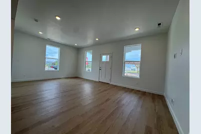 1888 W 1575 N #235, Layton, UT 84041 - Photo 2