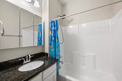 757 S 725 W, Layton, UT 84041 - Photo 32