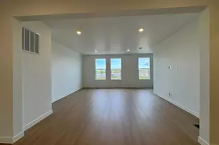 1876 W 1575 N, Layton, UT 84041 - Photo 8
