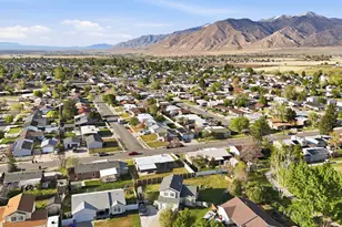 698 E Oquirrh Ave, Tooele, UT 84074 - Photo 22
