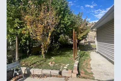 819 Castle Gate Cir, Helper, UT 84526 - Photo 30