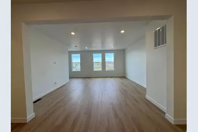 1870 W 1575 N #238, Layton, UT 84041 - Photo 10