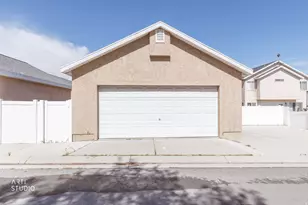 11833 S Preamble Rd, Draper, UT 84020 - Photo 2