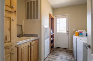 11465 E 6000 N, Lapoint, UT 84039 - Photo 14