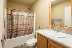 11465 E 6000 N, Lapoint, UT 84039 - Photo 10