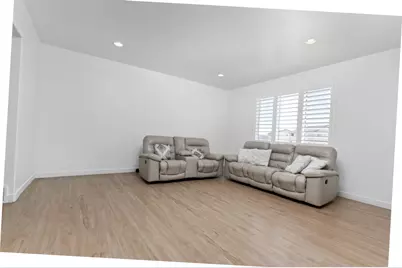 4236 E Bonne Vista Dr, Eagle Mountain, UT 84005 - Photo 10