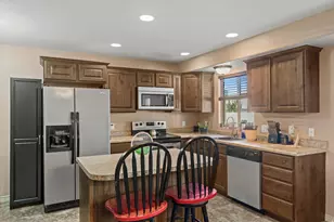 1814 W 5050 S, Roy, UT 84067 - Photo 10