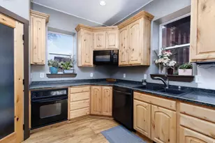 195 E 400 N, Richfield, UT 84701 - Photo 16