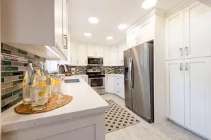 2467 E Emerson Ave, Salt Lake City, UT 84108 - Photo 14
