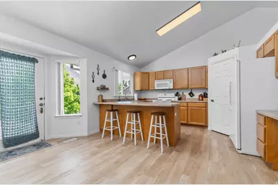 1229 S 1460 E, Provo, UT 84606 - Photo 8