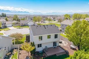 1949 N Vineyard Pl, Saratoga Springs, UT 84045 - Photo 34