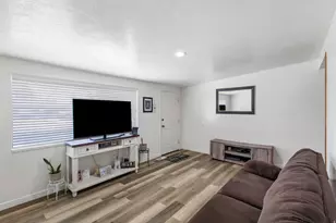 726 W 120 N, Orem, UT 84057 - Photo 6