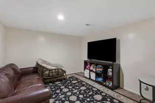 726 W 120 N, Orem, UT 84057 - Photo 20