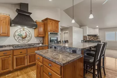 808 N 2300 W, Tremonton, UT 84337 - Photo 8