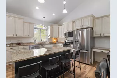 1580 Crestmont Way, Kaysville, UT 84037 - Photo 6