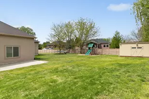 1580 Crestmont Way, Kaysville, UT 84037 - Photo 38