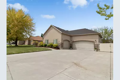 1580 Crestmont Way, Kaysville, UT 84037 - Photo 4