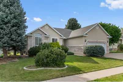 1369 N 2925 W, Layton, UT 84041 - Photo 2