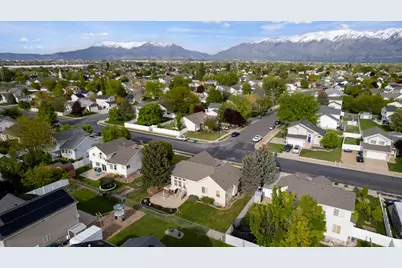 1369 N 2925 W, Layton, UT 84041 - Photo 12